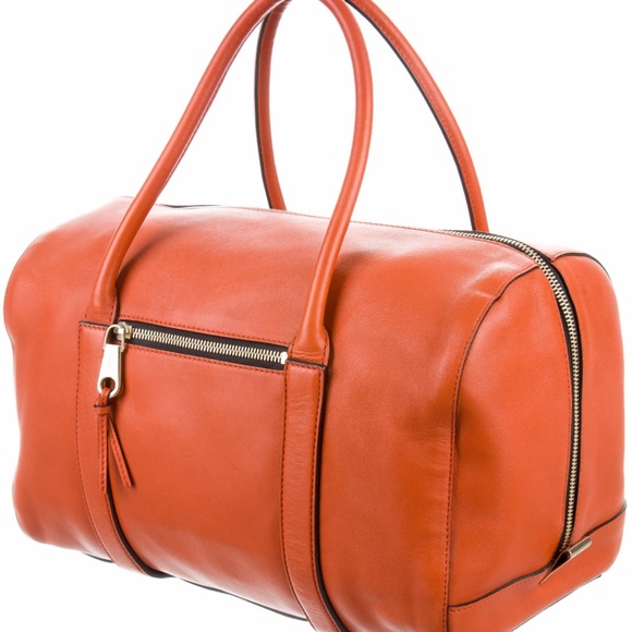 Chloe Leather Madeleine
😍Beautiful doesn't even begin to describe this bag😍 - Picture 3 of 10